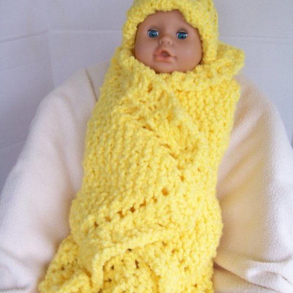 Hand Crafted Baby Blanket Hat Set Yellow Chunky Knit Swaddle Napper Cozy… - Picture 3 of 9